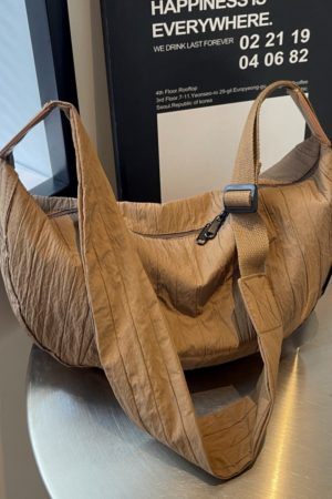 Korean Style Wrinkled Canvas Bag for Women, Casual Large Capacity Commuting Dumpling Shoulder Crossbody Bag, Versatile Student Tote