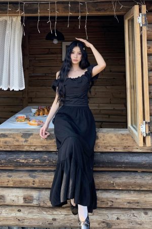 Lace One-Shoulder Floral Bud T-Shirt for Women - Elegant Slim Fit Spring 2025 Top, Y2K Style, Trendy Floral Design