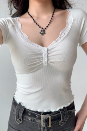 Lace Trim V-Neck Short Sleeve T-Shirt for Women - Slim Fit Summer Top in European American Style - Trendy 90s Y2K Fashion