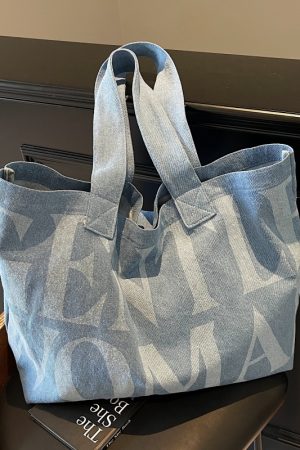 Large Capacity Canvas Cowboy Tote Bag for Women - Stylish Commuter Shoulder Bag for Short Trips and Shopping