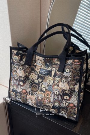 Large Capacity Cartoon Bear Canvas Tote Bag for Women - Stylish Commuting and Shopping Shoulder Bag for Short Trips