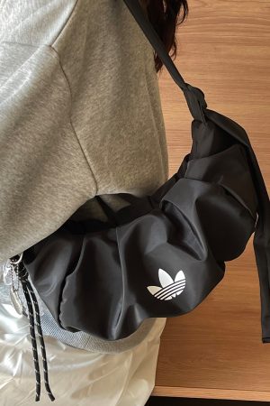 Large Capacity Dumpling Bag - Portable Versatile Shoulder Crossbody Bag for Work, Commuting, and Everyday Fashion 2025