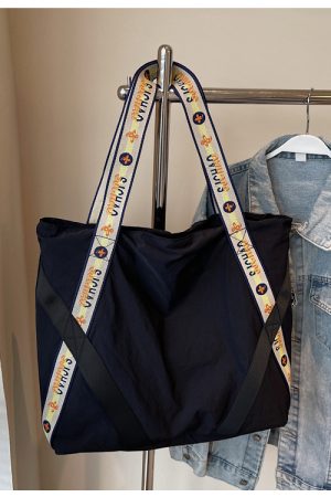 Large Capacity Nylon Commuter Tote Bag for Women - Stylish 2025 Shoulder Bag for Shopping and Short Trips