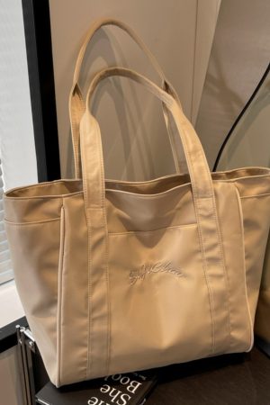 Large Capacity Nylon Tote Bag for Women, 2025 Spring/Summer Shoulder Bag for College, Commuting, and Classes