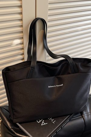 Large Capacity Oxford Cloth Women's Crossbody Bag - Versatile High-End Commuting Tote for Autumn/Winter 2025