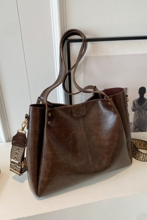 Large-Capacity Shoulder Bag for Commuting - Women's Retro Tote in Korean Style for Spring/Summer 2025 Fashion