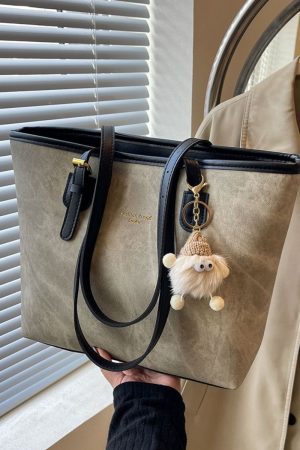 Large Capacity Tote Bag for Students - Stylish Versatile Shoulder Commuting Bag for Women - Trendy Spring Summer 2025 Fashion