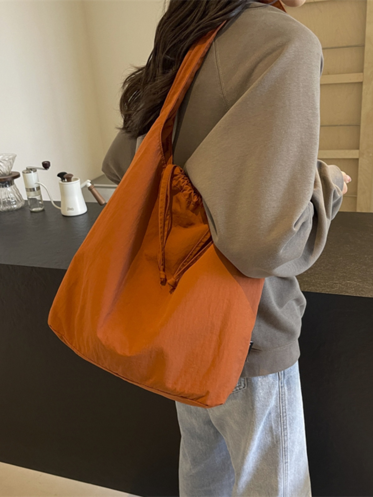 Large Capacity Women's Drawstring Cloth Shoulder Bag - 2025 Summer Fashion Tote for Commuting and Everyday Use Large Capacity Women's Drawstring Cloth Shoulder Bag - 2025 Summer Fashion Tote for Commuting and Everyday Use