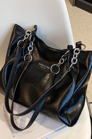 Large Capacity Women's Retro Shoulder Bag - Versatile Commuting Tote for Spring/Summer 2025 Fashion