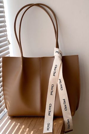 Large Capacity Women's Shoulder Tote Bag - Versatile High-End Design for Work & Commuting - Spring Summer 2025 Fashion