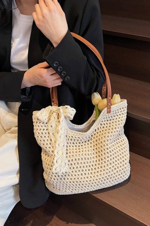 Large Capacity Woven Beach Bag for Women - Stylish Hollow Design, Summer 2025 Travel Tote, Trendy Commuting Bag