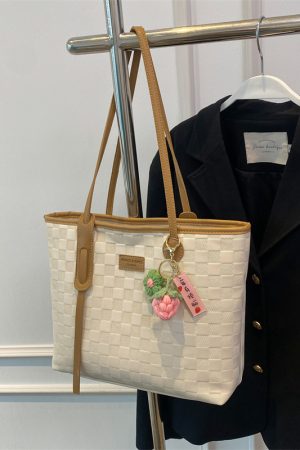 Large Women's Versatile Tote Bag - Spring/Summer 2025 Fashion Shoulder Bag for College Students, High Capacity Handbag