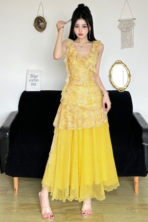 Layered Floral A-Line Dress for Women, Spaghetti Strap, Fresh Field Design, Gentle Fabric, Perfect for Spring and Summer Style