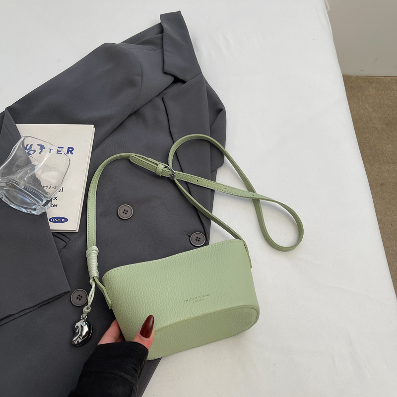 Light Luxury Zipper Bucket Bag for Women - 2025 High-End Crossbody Phone Bag - Summer Niche Style Light Luxury Zipper Bucket Bag for Women - 2025 High-End Crossbody Phone Bag - Summer Niche Style