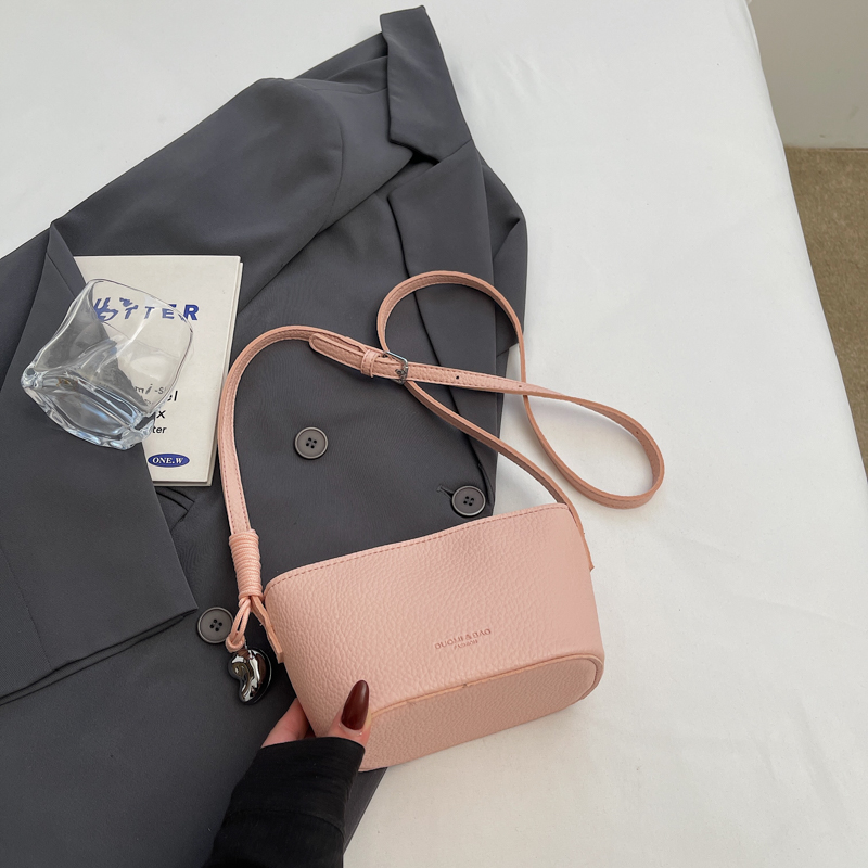 Light Luxury Zipper Bucket Bag for Women - 2025 High-End Crossbody Phone Bag - Summer Niche Style Light Luxury Zipper Bucket Bag for Women - 2025 High-End Crossbody Phone Bag - Summer Niche Style