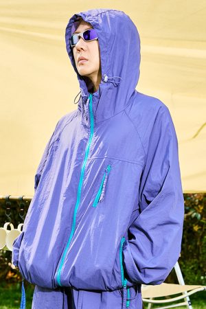 Lightweight Breathable Hooded Sunscreen Top for Men and Women, Ice Silk Summer Style 2025, Cool Fashion Essential