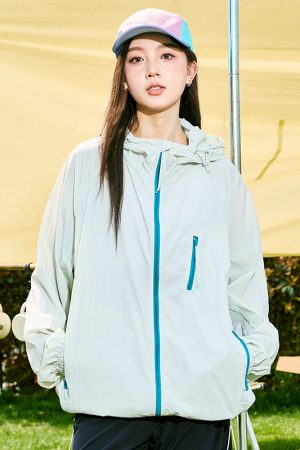 Lightweight Breathable Hooded Sunscreen Top for Men and Women, Ice Silk Summer Style 2025, Cool Fashion Essential