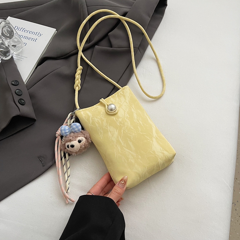 Lightweight Silver Mini Crossbody Phone Bag for Women - Summer 2025 Chinese Style Fashion Accessory Lightweight Silver Mini Crossbody Phone Bag for Women - Summer 2025 Chinese Style Fashion Accessory