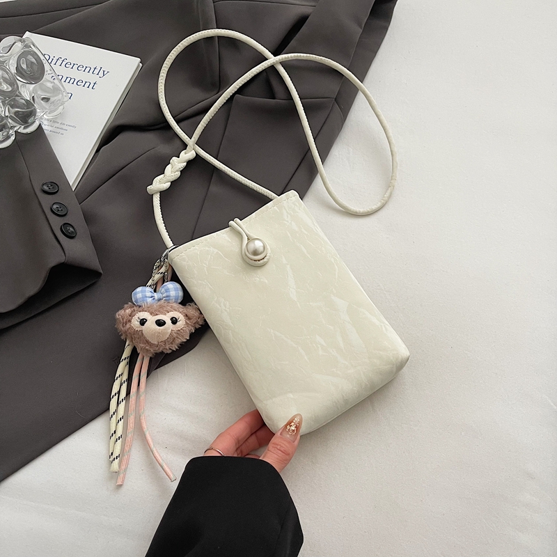 Lightweight Silver Mini Crossbody Phone Bag for Women - Summer 2025 Chinese Style Fashion Accessory Lightweight Silver Mini Crossbody Phone Bag for Women - Summer 2025 Chinese Style Fashion Accessory