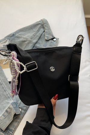 Lightweight Water-Resistant Nylon Bucket Bag - 2025 Spring/Summer Korean Style Dumpling Design, Trendy Women's Fashion Accessory