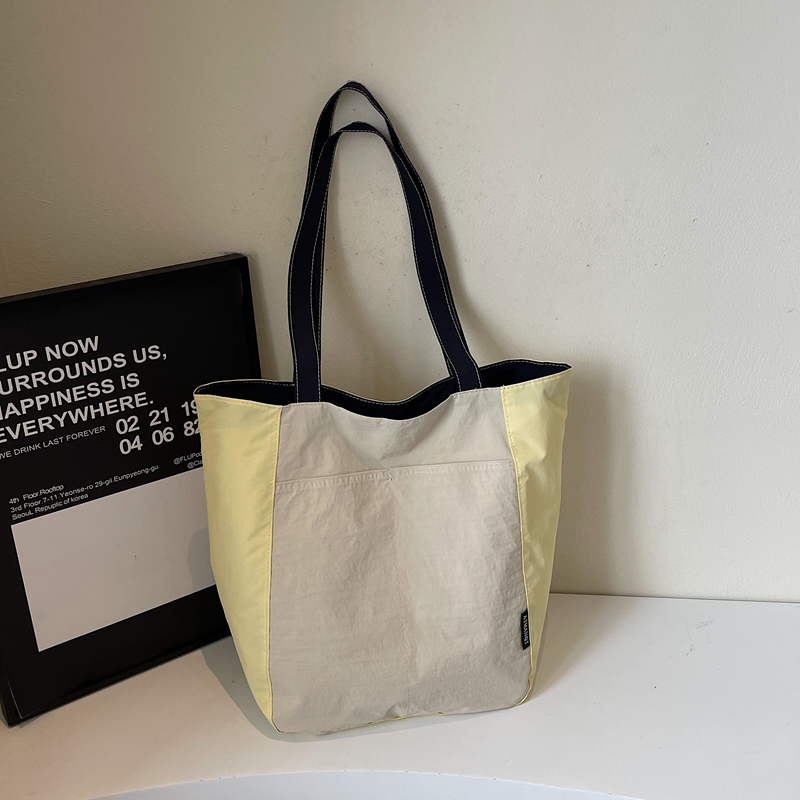 Lightweight Waterproof Nylon Tote Bag for Women - Large Capacity Commuter Shoulder Bag, Versatile Summer Essential Lightweight Waterproof Nylon Tote Bag for Women - Large Capacity Commuter Shoulder Bag, Versatile Summer Essential