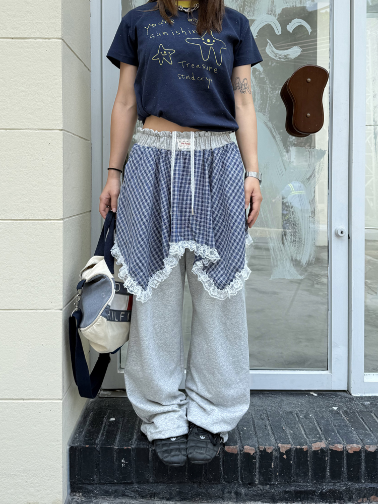 Men's and Women's Summer Plaid Sweatpants - Two-Piece Lace Splicing, Elastic Waist, Tapered Casual Pants, Y2K Style Men's and Women's Summer Plaid Sweatpants - Two-Piece Lace Splicing, Elastic Waist, Tapered Casual Pants, Y2K Style