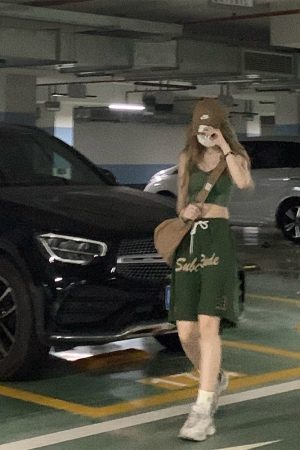 Men's Trendy Loose Casual Sports Shorts with Letter Print, Elastic Waist, Five-Point Design for Street Hip-Hop Style