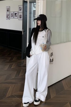 Mid-Waist Loose Slimming Pleated Wide-Leg Trousers for Women - Stylish Non-Selective Leg Type Suit Pants, Perfect for Y2K and Trendy Looks