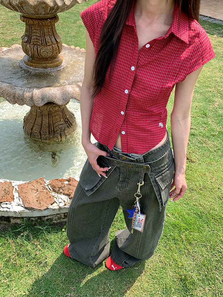 Minimalist American Red Plaid Collared Short Sleeve Shirt for Men and Women, Slim Fit, Spring/Summer Essential, Unisex Fashion Minimalist American Red Plaid Collared Short Sleeve Shirt for Men and Women, Slim Fit, Spring/Summer Essential, Unisex Fashion