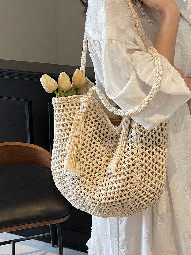 Minimalist Hollow Large-Capacity Tote Bag - Fashionable Summer Beach Vacation Bag 2025 Minimalist Hollow Large-Capacity Tote Bag - Fashionable Summer Beach Vacation Bag 2025