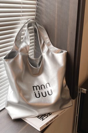 Minimalist Korean Style Tote Bag for Women - Cute Versatile Underarm Shoulder Bag for Summer 2025