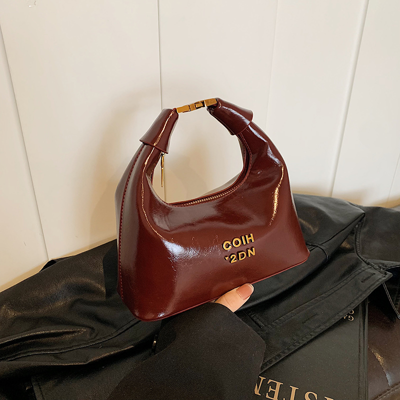 Minimalist Shoulder Bag for Women - 2025 Autumn Winter Korean Style High-End Casual Versatile Crossbody Bag Minimalist Shoulder Bag for Women - 2025 Autumn Winter Korean Style High-End Casual Versatile Crossbody Bag