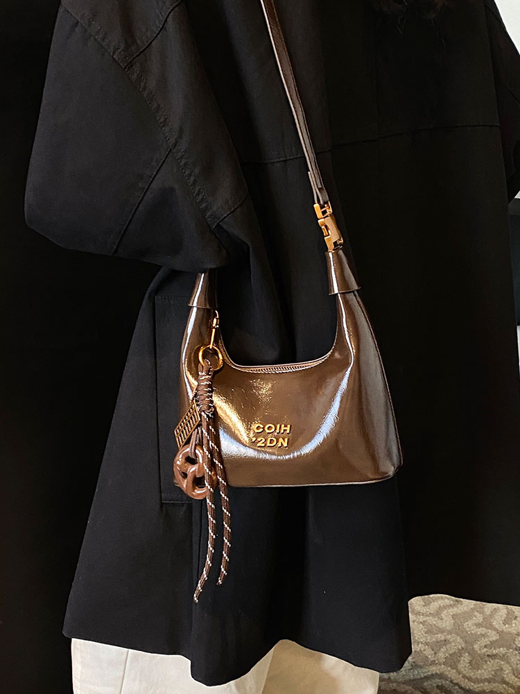 Minimalist Shoulder Bag for Women - 2025 Autumn Winter Korean Style High-End Casual Versatile Crossbody Bag Minimalist Shoulder Bag for Women - 2025 Autumn Winter Korean Style High-End Casual Versatile Crossbody Bag