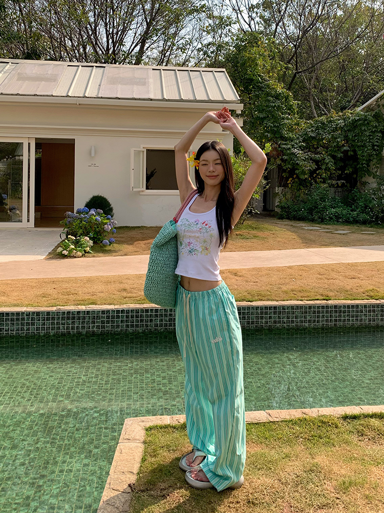 Minimalist Striped Drawstring Wide-Leg Pants for Men and Women, Loose Fit, Versatile and Slimming, Casual 90s Style Trousers Minimalist Striped Drawstring Wide-Leg Pants for Men and Women, Loose Fit, Versatile and Slimming, Casual 90s Style Trousers