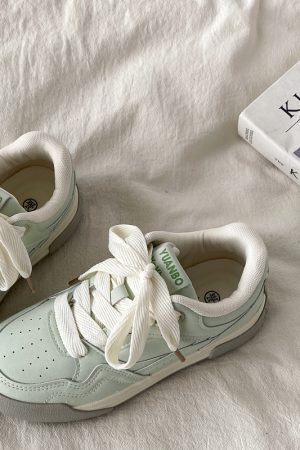 Mint Green Thick-Soled Board Shoes for Women - Versatile Casual Sports Sneakers for Spring 2025, Trendy & Comfortable