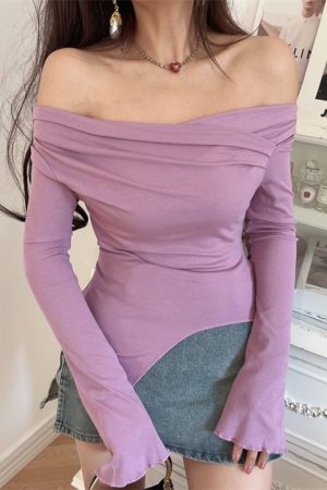 One-Shoulder Fitted Bell Sleeve T-Shirt for Women - Ultra-Slim Waist, American Style, Sexy Design, Perfect for Spicy Y2K Fashion