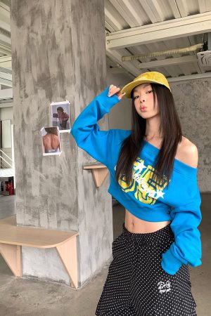 One-Shoulder Korean Style Sweatshirt for Women - Handmade Slimming Soft Long Sleeve Top for Spring and Autumn Fashion