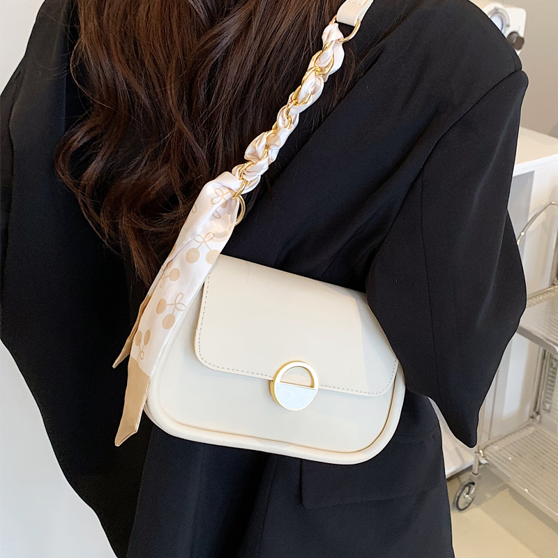 One-Shoulder Underarm Bag for Women - 2025 Spring/Summer Fashion Niche Crossbody Bag, High-End Small Square Design One-Shoulder Underarm Bag for Women - 2025 Spring/Summer Fashion Niche Crossbody Bag, High-End Small Square Design