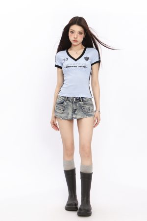 Pink Y2K Raglan Sleeve Short Sleeve T-Shirt for Women - Slim Fit Jersey V-Neck Top for American Summer Style