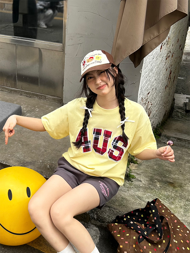 Plaid Patch Embroidery Loose Fit T-Shirt for Couples - Spring Summer National Trend Short Sleeve Top Plaid Patch Embroidery Loose Fit T-Shirt for Couples - Spring Summer National Trend Short Sleeve Top