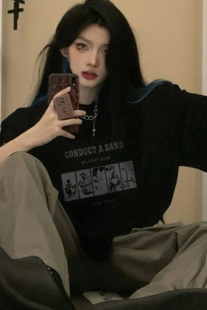 Plus-Size American Retro Hamburger Graphic T-Shirt - Trendy Oversized Unisex Short Sleeve for Couples