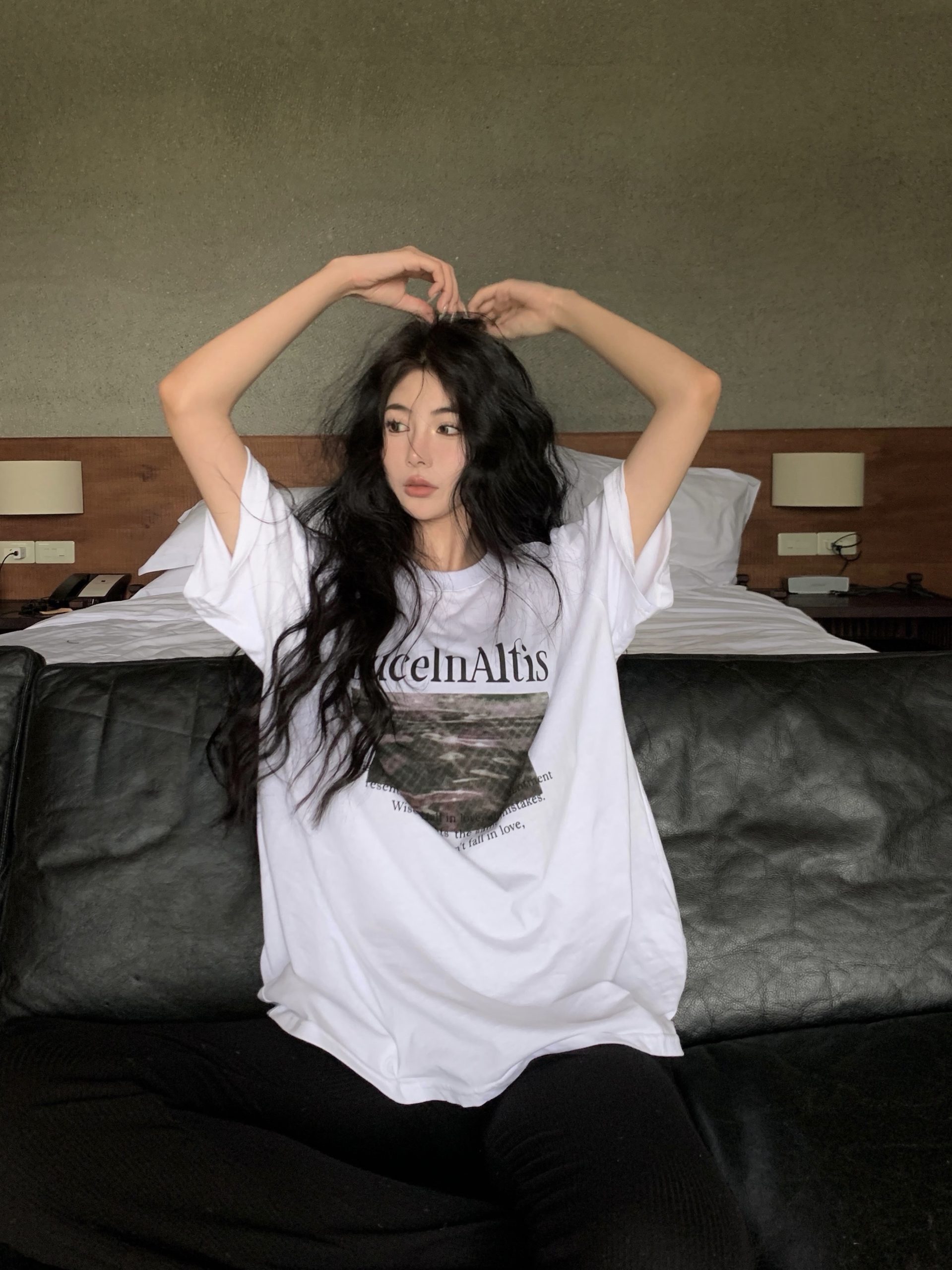 Plus-Size American Retro Oversized Cotton Short-Sleeve T-Shirt for Women - Summer 2025 Trendy Loose Fit Top Plus-Size American Retro Oversized Cotton Short-Sleeve T-Shirt for Women - Summer 2025 Trendy Loose Fit Top