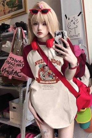 Plus Size American Retro Wine Red Raglan Sleeve Short Sleeve T-Shirt - Trendy Loose Fit Dopamine Style for Women