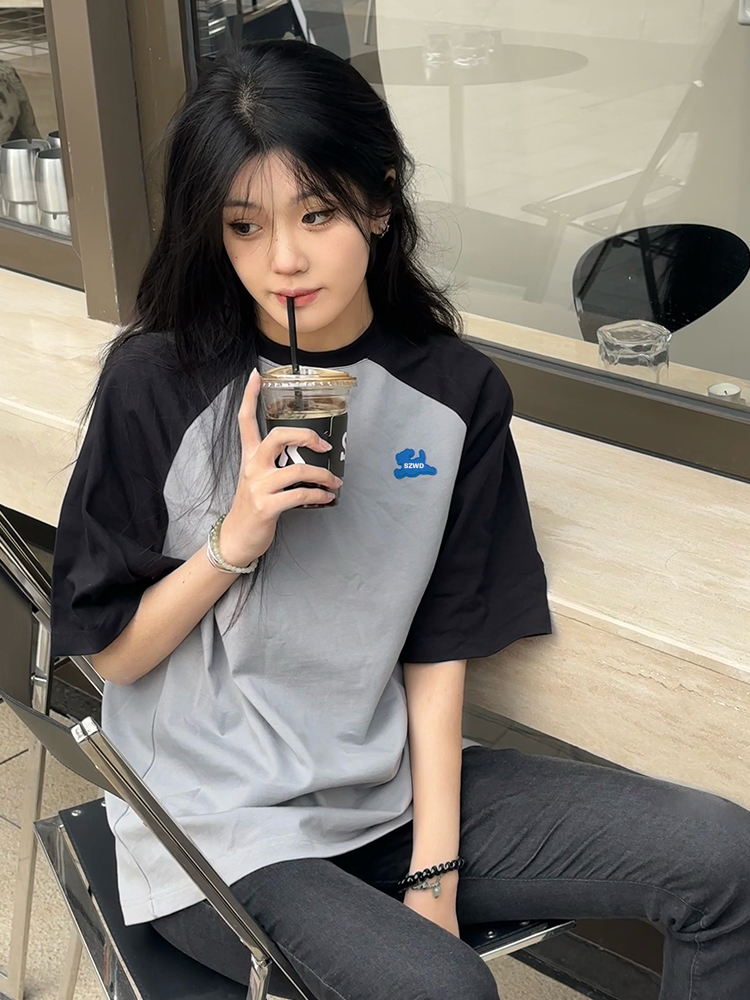 Plus Size American Vintage Cotton Raglan Short Sleeve T-Shirt for Women, Oversized Hong Kong Style Chic Top Plus Size American Vintage Cotton Raglan Short Sleeve T-Shirt for Women, Oversized Hong Kong Style Chic Top