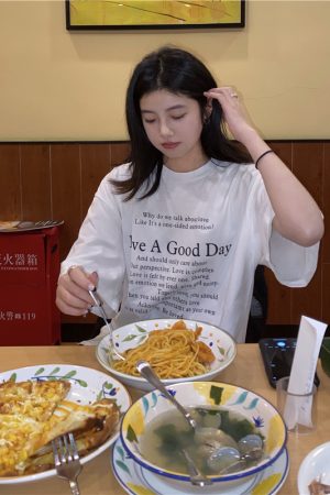 Plus Size Casual Black Cotton Short Sleeve T-Shirt for Women - Spicy Girl American Style Mid-Length Top, Lazy Hong Kong Vibe