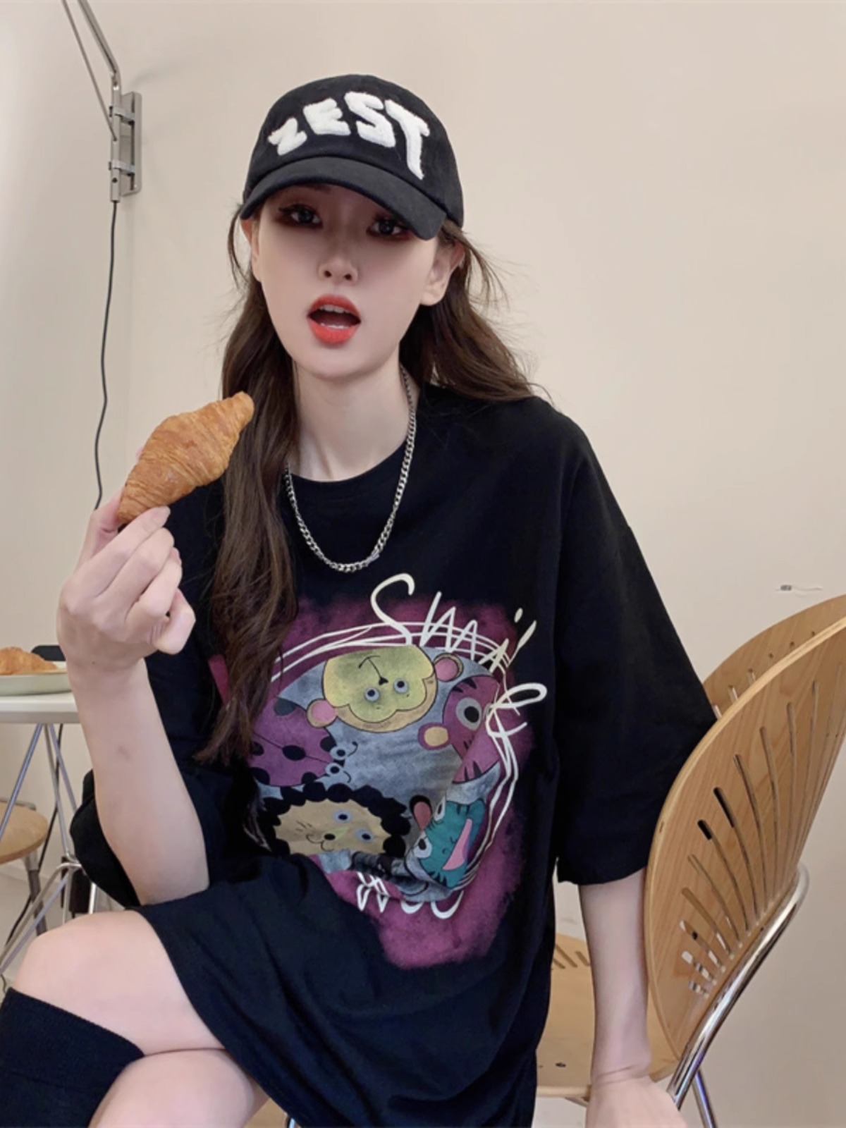 Plus Size European Style Oversized Cotton Short Sleeve T-Shirt for Women - Casual Loose Fit Mid-Length Top Plus Size European Style Oversized Cotton Short Sleeve T-Shirt for Women - Casual Loose Fit Mid-Length Top