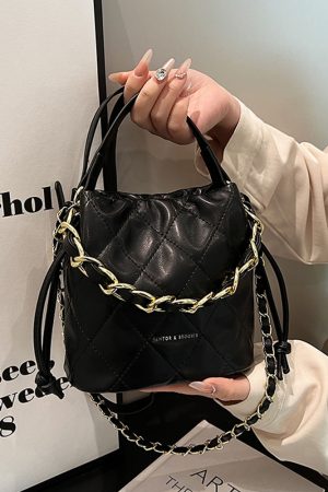Quilted Bucket Bag for Women - Niche Fashion Chanel-Style Crossbody for Autumn/Winter 2025, Versatile High-End Design