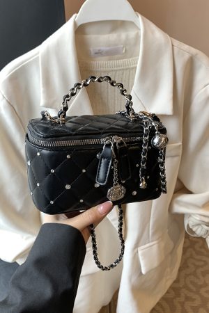Quilted Chain Bucket Bag - Minimalist Elegant Shoulder Bag for Summer 2025, Exquisite and Trendy Design