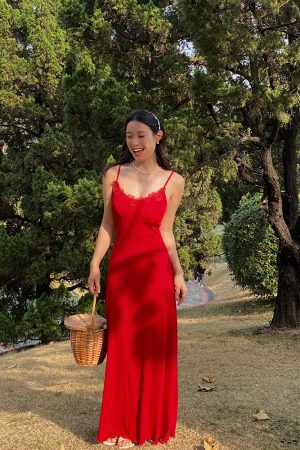 Red Lace Spaghetti Strap Dress - Fitted Waist, Long French Vacation Style with Built-In Chest Pad, Perfect for Summer Events