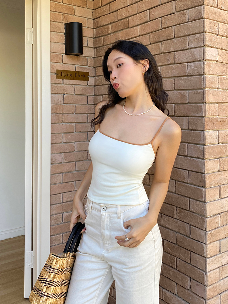 Red Slim Fit Camisole for Women - Stylish Short Top with Chest Pad, Perfect for Layering or Outdoor Wear Red Slim Fit Camisole for Women - Stylish Short Top with Chest Pad, Perfect for Layering or Outdoor Wear